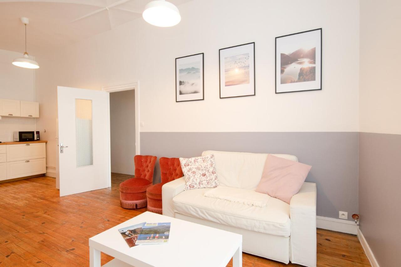 Issoire Centre, T2 Bergere Avec Parking Apartment Exterior photo