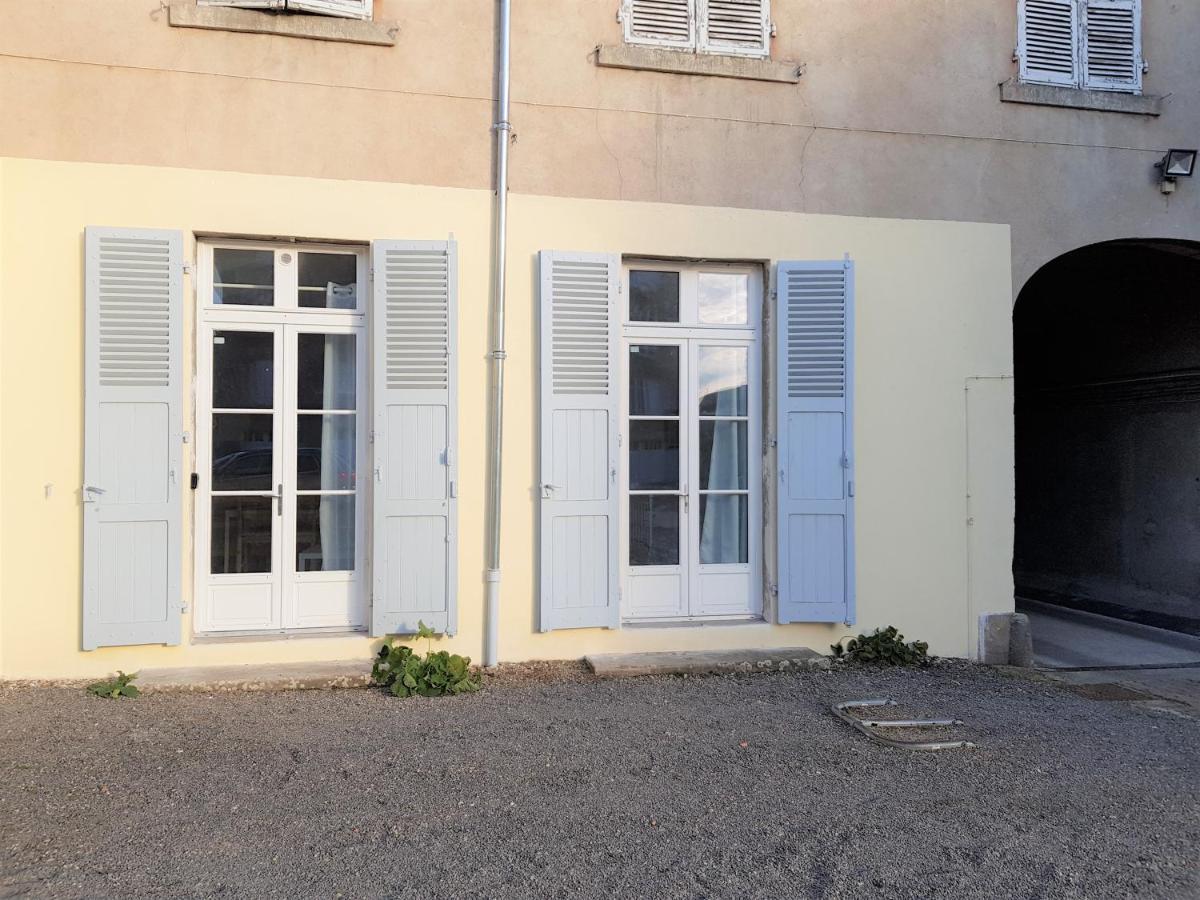 Issoire Centre, T2 Bergere Avec Parking Apartment Exterior photo